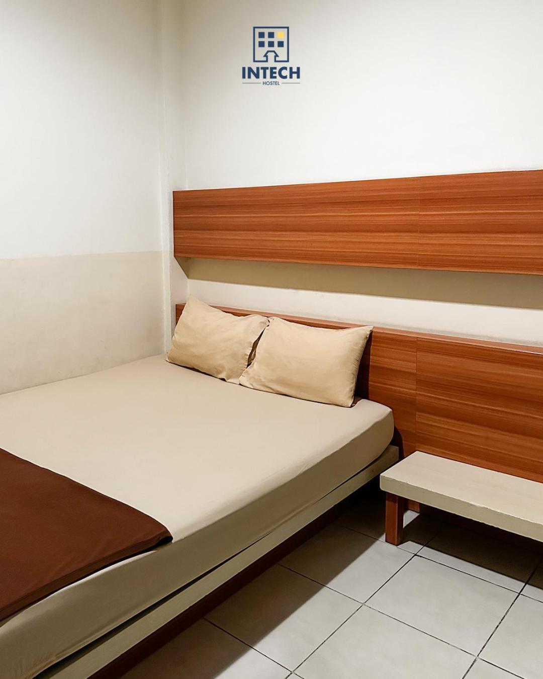 Intech Hostel Bandung Exterior foto